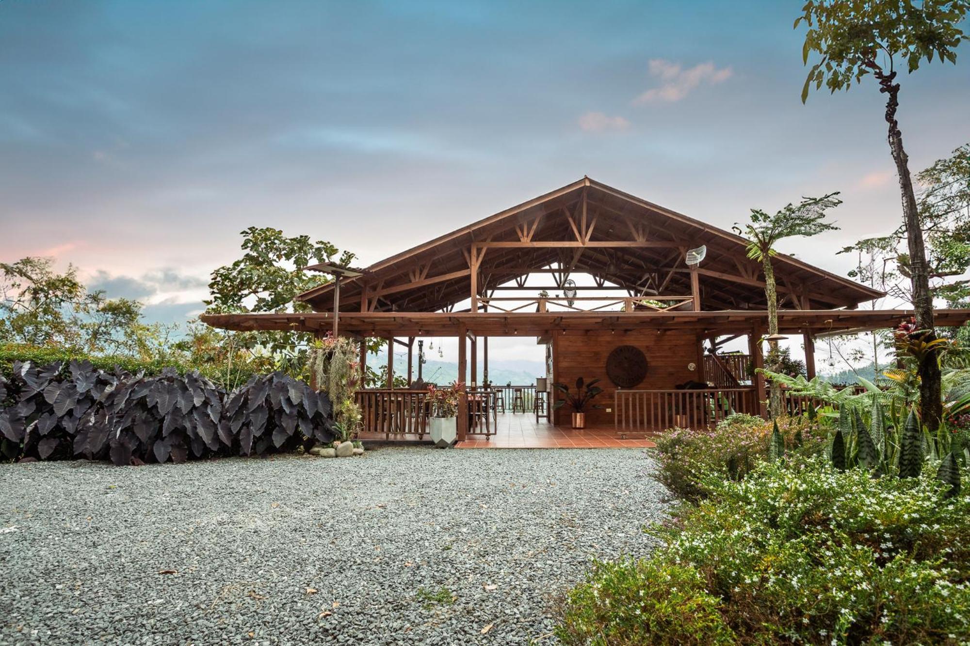 Tominejo Ecolodge - Casas En Los Arboles Neira 외부 사진
